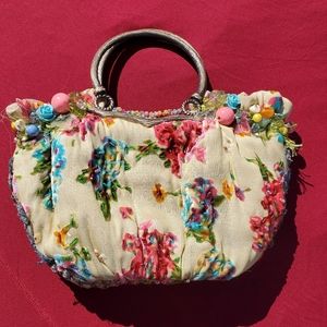 Cute Mary Frances floral bag